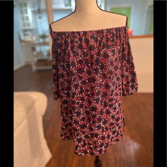 Michael Kors Off The Shoulder Tunic Style Top M 🌸 - Picture 1 of 6